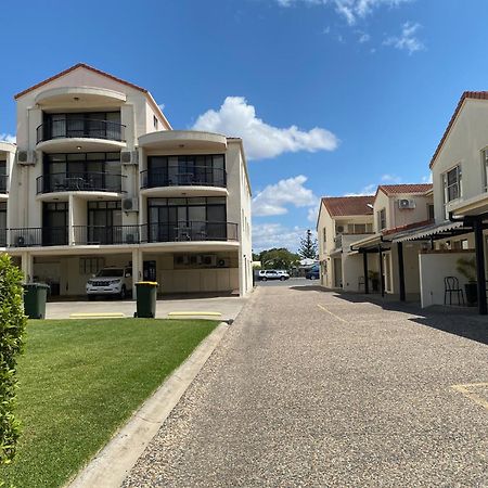 City Ville Apartments And Motel Rockhampton Exteriér fotografie